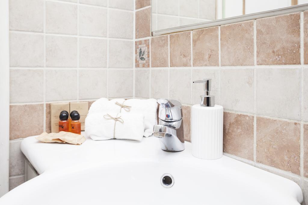 Tritone 91 Apartments Roma Ngoại thất bức ảnh